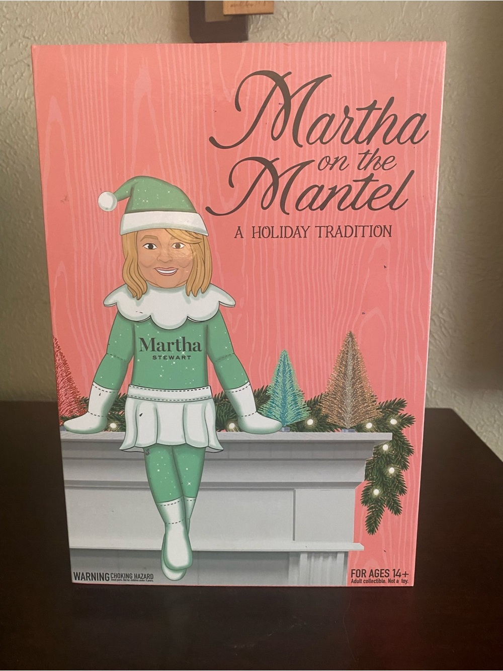 Martha Stewart, Martha on the Mantel, A Holiday Tradition